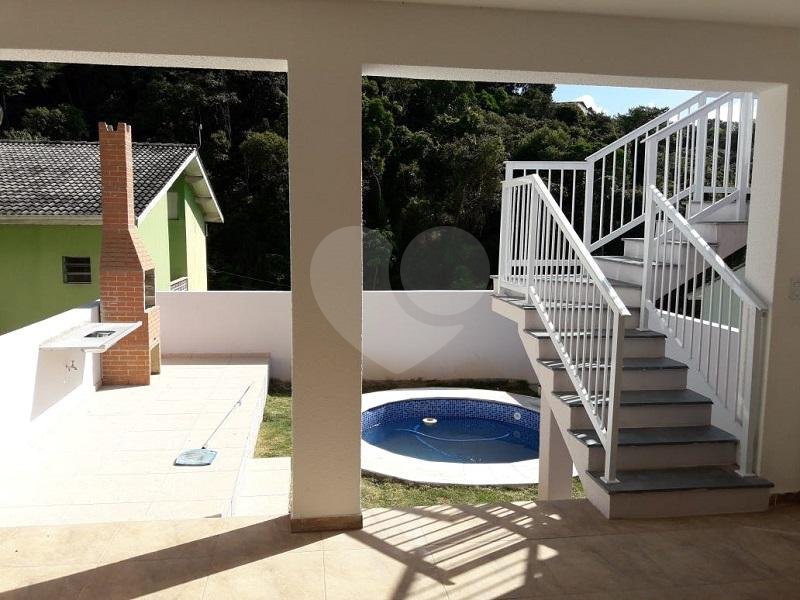Sobrado à venda com 3 quartos, sendo 1 suíte, em Villa Verde, Franco da Rocha, SP