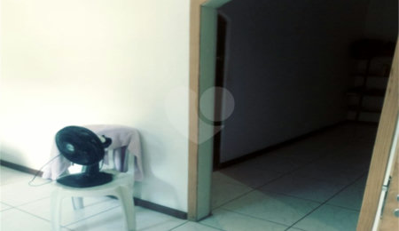 Sobrado à venda com 4 quartos, sendo 2 suítes,  em Jardim Munhoz, Guarulhos, SP