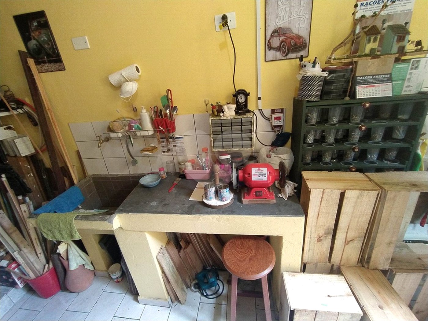 Casa à venda com 6 quartos, sendo 2 suítes, em Chora Menino, São Paulo, SP