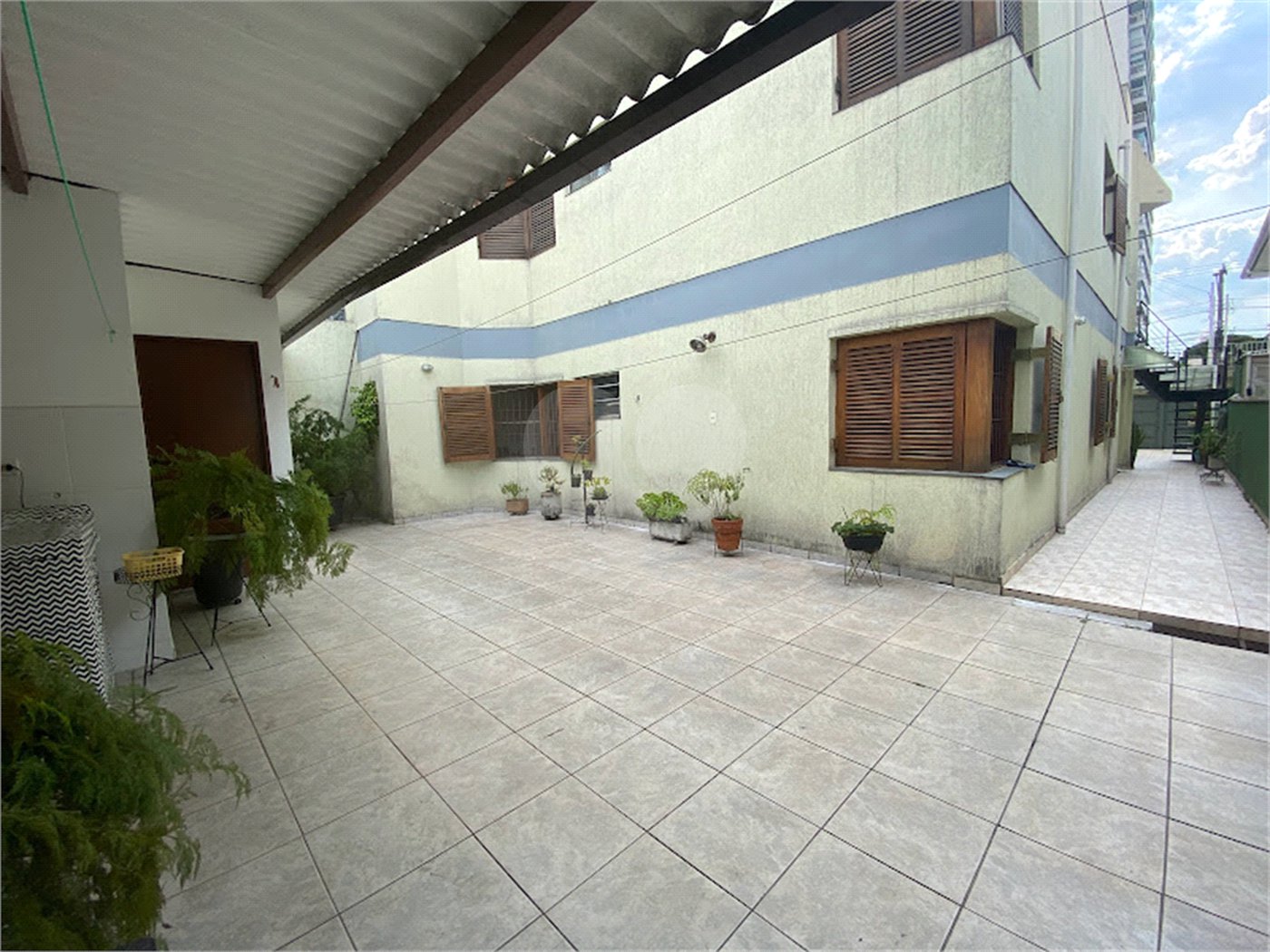 Sobrado à venda com 7 quartos, sendo 2 suítes, em Brooklin Paulista, São Paulo, SP