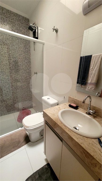 Sobrado à venda com 3 quartos, sendo 1 suíte, em Vila Nivi, São Paulo, SP