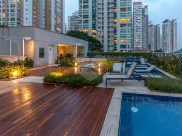 Cobertura à venda com 2 quartos, sendo 1 suíte,  em Campo Belo, São Paulo, SP