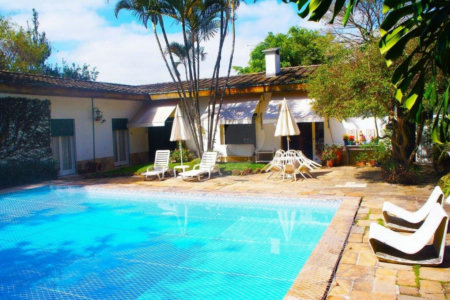 Casa Térrea à venda com 4 quartos, sendo 2 suítes, em Jardim Cordeiro, São Paulo, SP