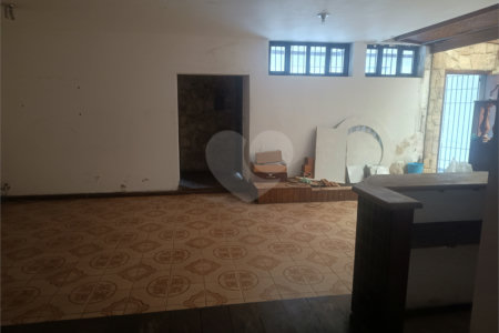 Casa Térrea à venda com 3 quartos, sendo 1 suíte,  em Campininha, São Paulo, SP
