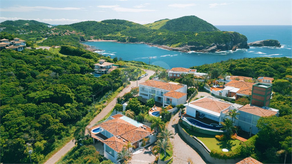 Casa à venda com 4 suítes em Ferradura, Armação dos Búzios, RJ