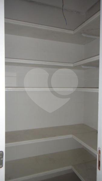 Casa à venda com 3 suítes no condomínio Villa Castanheira, São Paulo - SP
