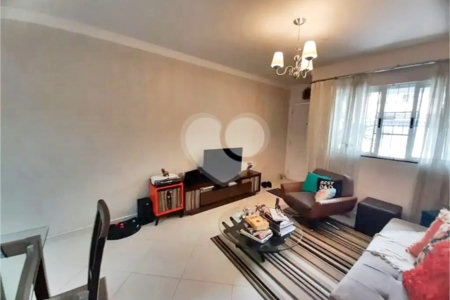 Casa à venda com 3 quartos, sendo 1 suíte, em Vila Aurora (zona Norte), São Paulo, SP