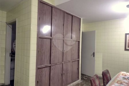 Sobrado à venda com 6 quartos, sendo 1 suíte, em Vila Medeiros, São Paulo, SP