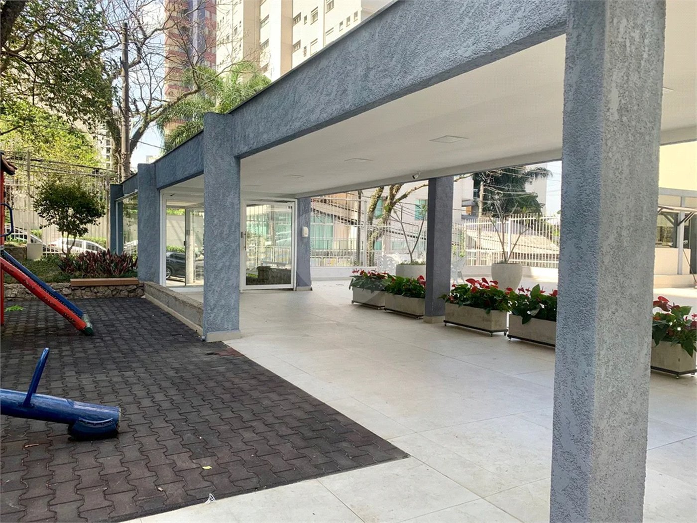 Excelente oportunidade! Paraíso 125m², 3dormitórios sendo 1 suíte, 1 vaga.