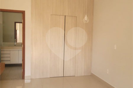 Indaiatuba- Condominio Maria Dulce-Venda e Locação - Terreno 300,00 ms - construido - 180,00 ms - Casa Terrea - 3 suites - escritório com ventilador, lavabo - cozinha com armários,forno, coifa e cooktop , ventilador - despensa - lavanderia com armarios- varanda gourmet com churrasqueira, quintal c