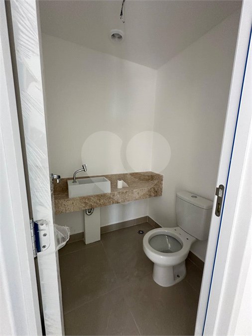 Apartamento com 125m², 3 dormitórios, sendo 3 suítes, 2 vagas, à venda na Moóca.