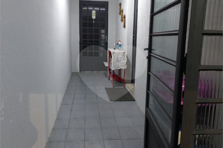 Sobrado à venda com 3 quartos em Vila Vitório Mazzei, São Paulo, SP