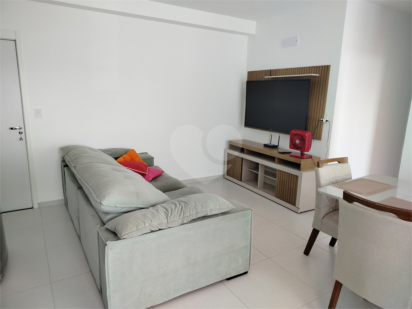 Apartamento à venda ou para alugar com 2 quartos, sendo 1 suíte, em Parque Campolim, Sorocaba, SP