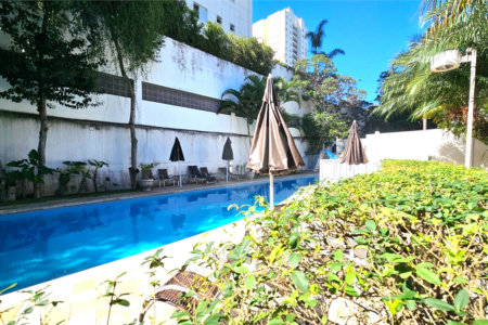 Casa à venda com 3 quartos, sendo 1 suíte, no condomínio Flora Park, São Paulo - SP