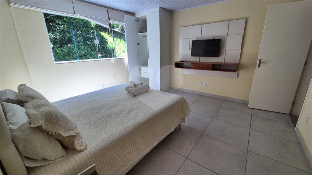 Casa à venda com 6 quartos, sendo 4 suítes, em Ferradura, Armação dos Búzios, RJ