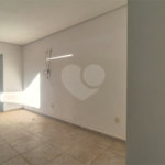 Casa à venda com 3 quartos, sendo 1 suíte, no condomínio Lago da Serra, Araçoiaba da Serra - SP