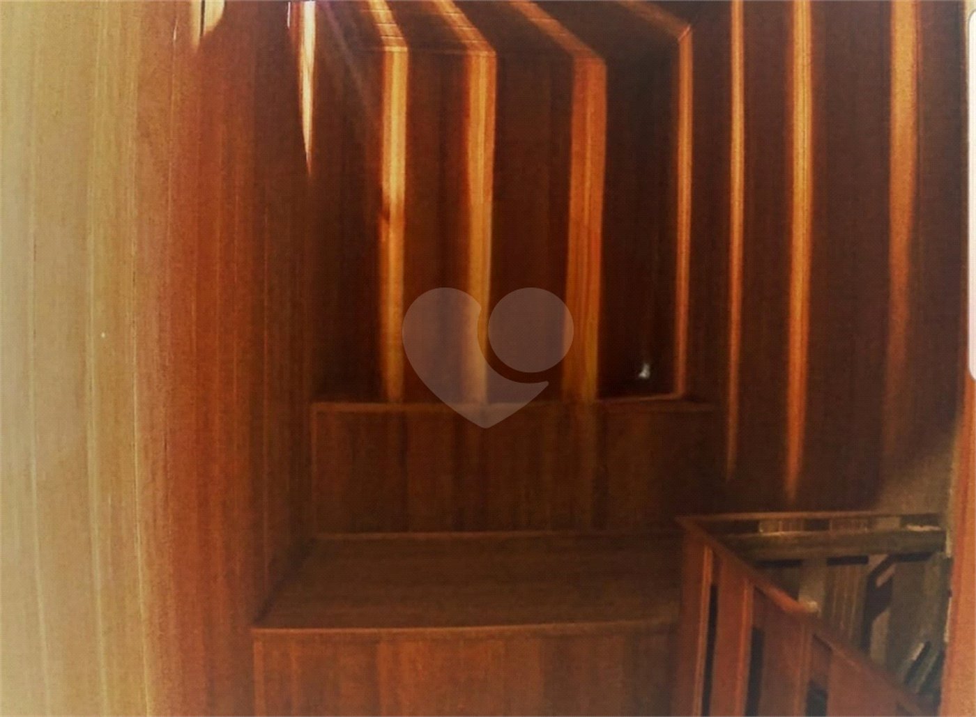 Casa à venda com 3 quartos, sendo 1 suíte, no condomínio Estância Marambaia, Vinhedo - SP