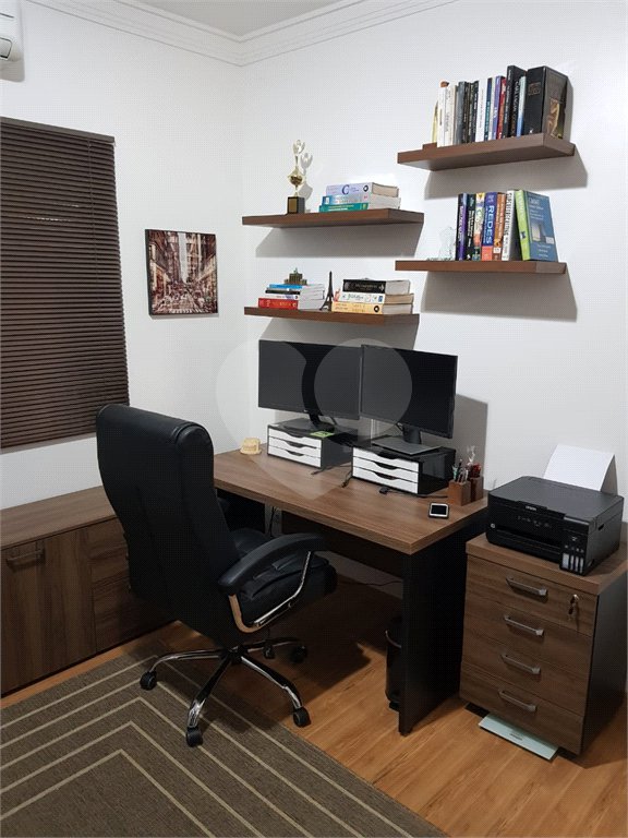 Casa à venda com 3 quartos, sendo 1 suíte, no condomínio Ilha das Águas, Salto - SP