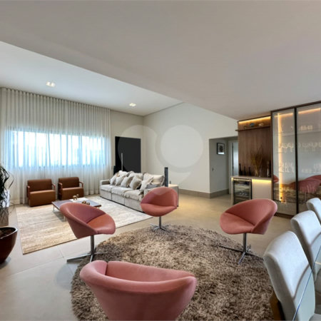 Casa à venda com 3 suítes no condomínio Villas do Golfe, Itu - SP