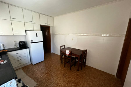 Casa à venda com 3 quartos, sendo 1 suíte, em Vila Boa Vista, São Carlos - SP