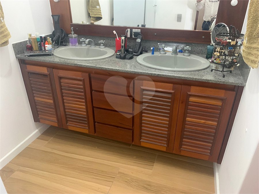 Casa à venda com 3 quartos, sendo 2 suítes,  no condomínio Village Davignon, Sorocaba - SP