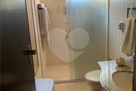 Sobrado à venda com 3 quartos, sendo 1 suíte, em Chora Menino, São Paulo, SP