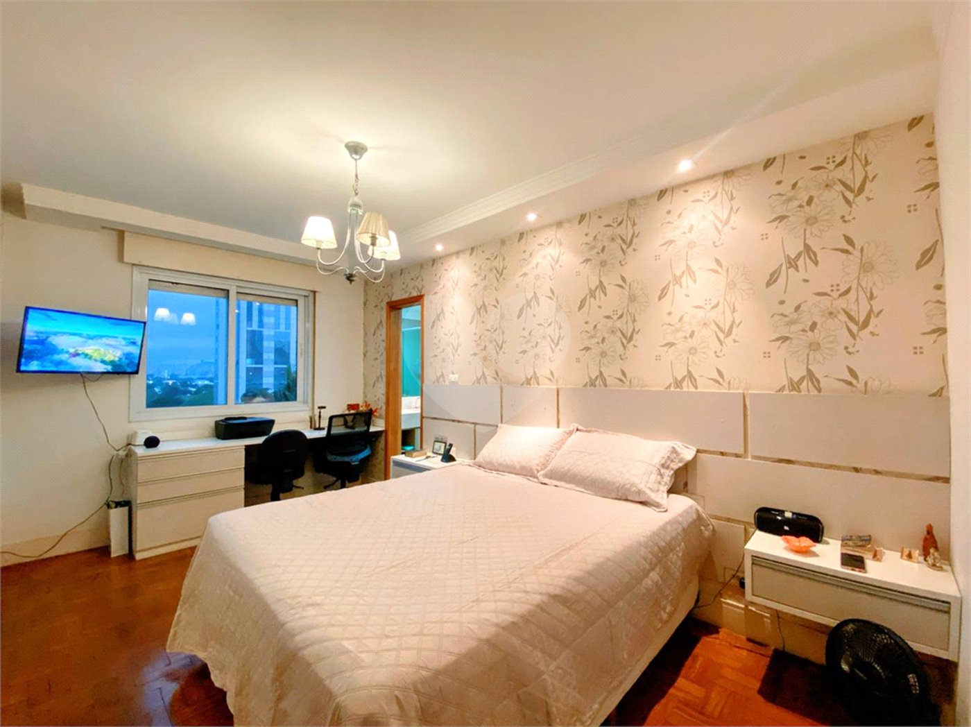 Apartamento à venda com 3 quartos, sendo 1 suíte, em Santana, São Paulo, SP