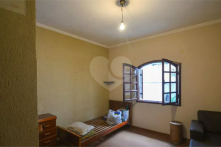 Casa à venda com 4 quartos, sendo 2 suítes, em Vila Mariana, São Paulo, SP