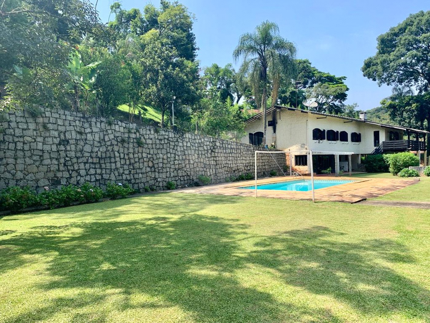 Casa Térrea à venda com 4 quartos, sendo 1 suíte, em Serra da Cantareira, Mairiporã, SP