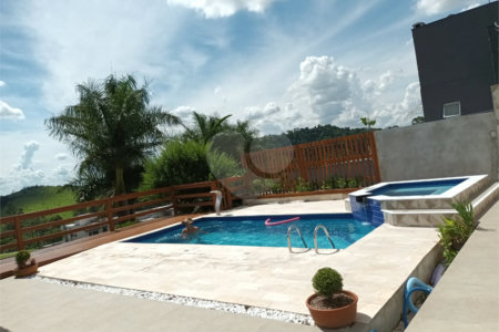 Casa à venda com 3 suítes em Santa Cândida, Vinhedo, SP