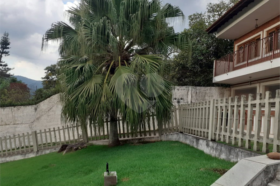 Casa à venda com 8 quartos, sendo 2 suítes, em Serra da Cantareira, Mairiporã, SP