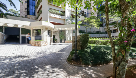 Apartamento à venda ou para alugar com 4 suítes em Jardim Vitória Régia, São Paulo, SP