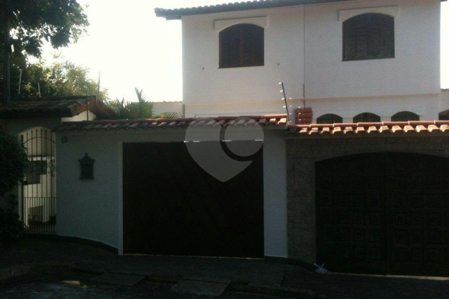 Casa à venda com 3 quartos, sendo 1 suíte,  em Vila Irmãos Arnoni, São Paulo, SP
