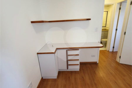 Apartamento à venda com 2 quartos em Vila Uberabinha, São Paulo, SP