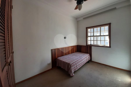 Casa à venda ou para alugar com 3 quartos, sendo 2 suítes, no condomínio Chácara das Rosas, São Paulo - SP