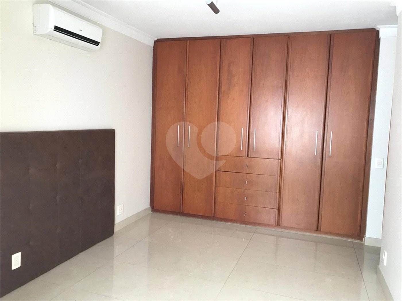 Apartamento à venda com 3 quartos, sendo 1 suíte, em Vila Andrade, São Paulo, SP