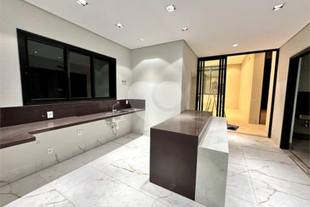 Casa à venda com 3 suítes no condomínio Villa Jardim, Cuiabá - MT