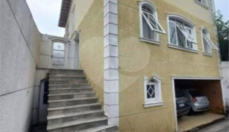 Sobrado à venda com 4 quartos, sendo 3 suítes, em Mandaqui, São Paulo, SP