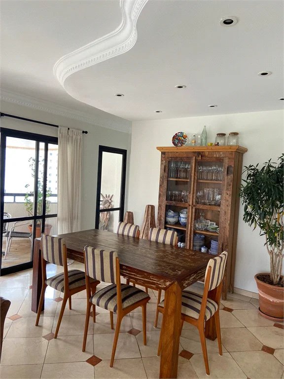 Apartamento à venda com 3 suítes em Vila Andrade, São Paulo, SP