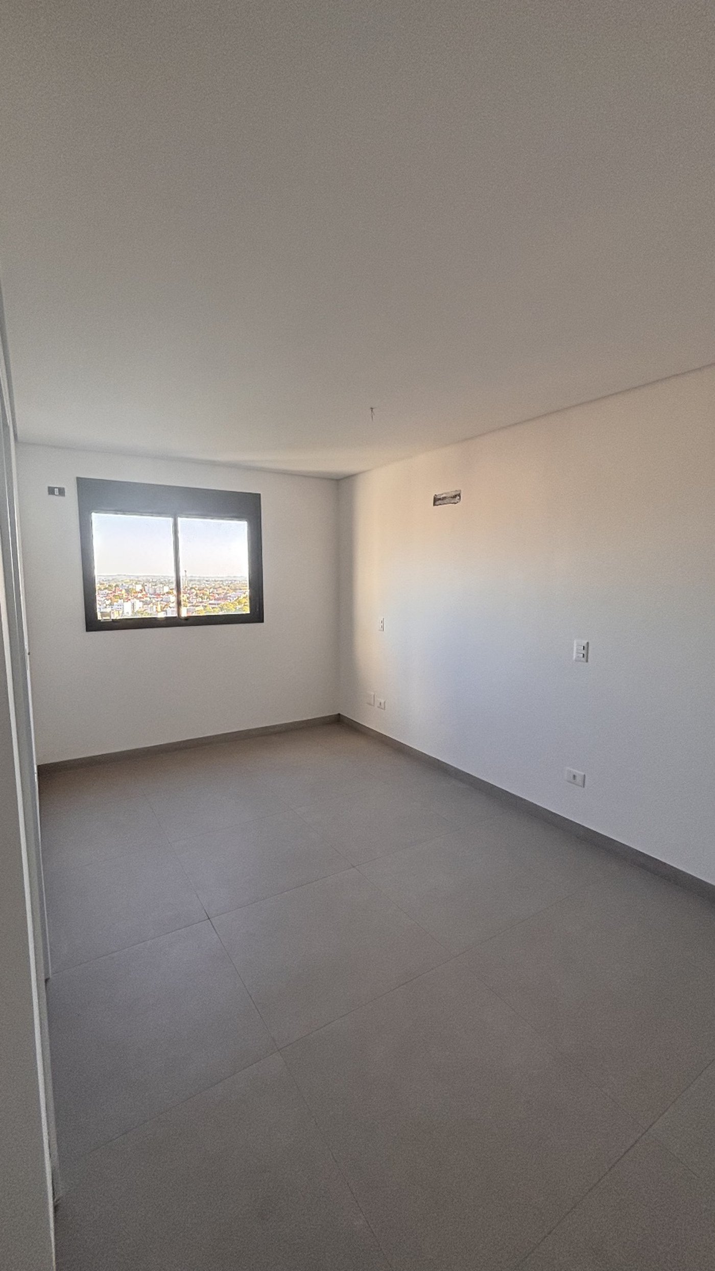 Apartamento à venda com 3 suítes em Edifício Majestic, Presidente Prudente, SP