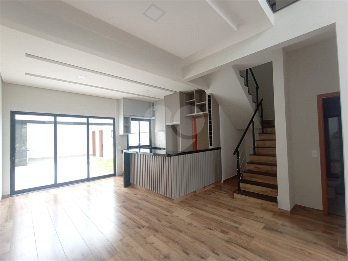 Casa à venda com 3 quartos, sendo 2 suítes, no condomínio Vila Rica, Indaiatuba - SP