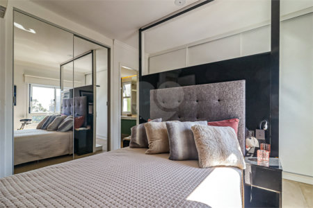 Apartamento à venda com 3 suítes em Vila Mariana, São Paulo, SP