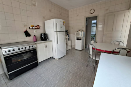 Casa à venda com 3 quartos em Água Branca, São Paulo, SP