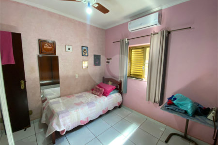 Casa à venda com 4 quartos, sendo 1 suíte, em Campos Elíseos, Ribeirão Preto, SP