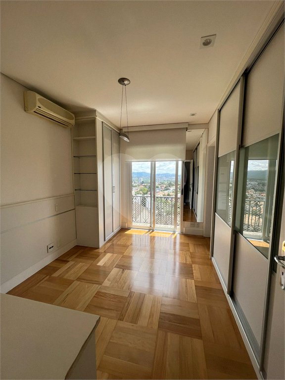 Apartamento à venda com 4 quartos, sendo 2 suítes,  em Vila Oliveira, Mogi das Cruzes, SP
