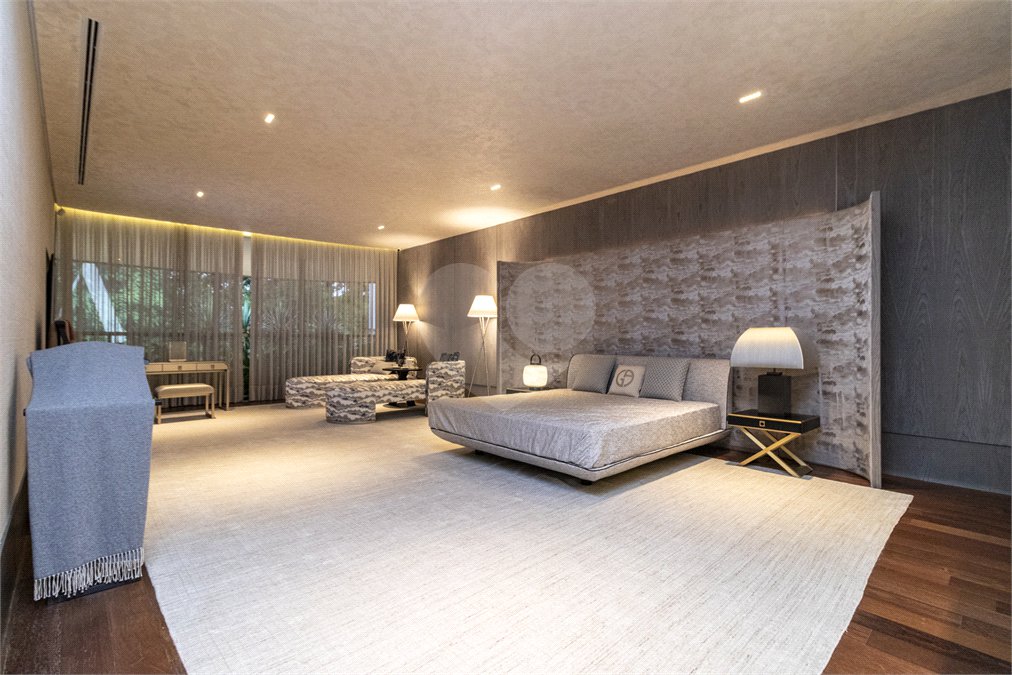 Apartamento à venda com 4 suítes em Jardim Guedala, São Paulo, SP