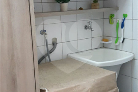 Casa à venda com 3 quartos, sendo 1 suíte, no condomínio Reserva das Flores - Casas, Guarulhos - SP