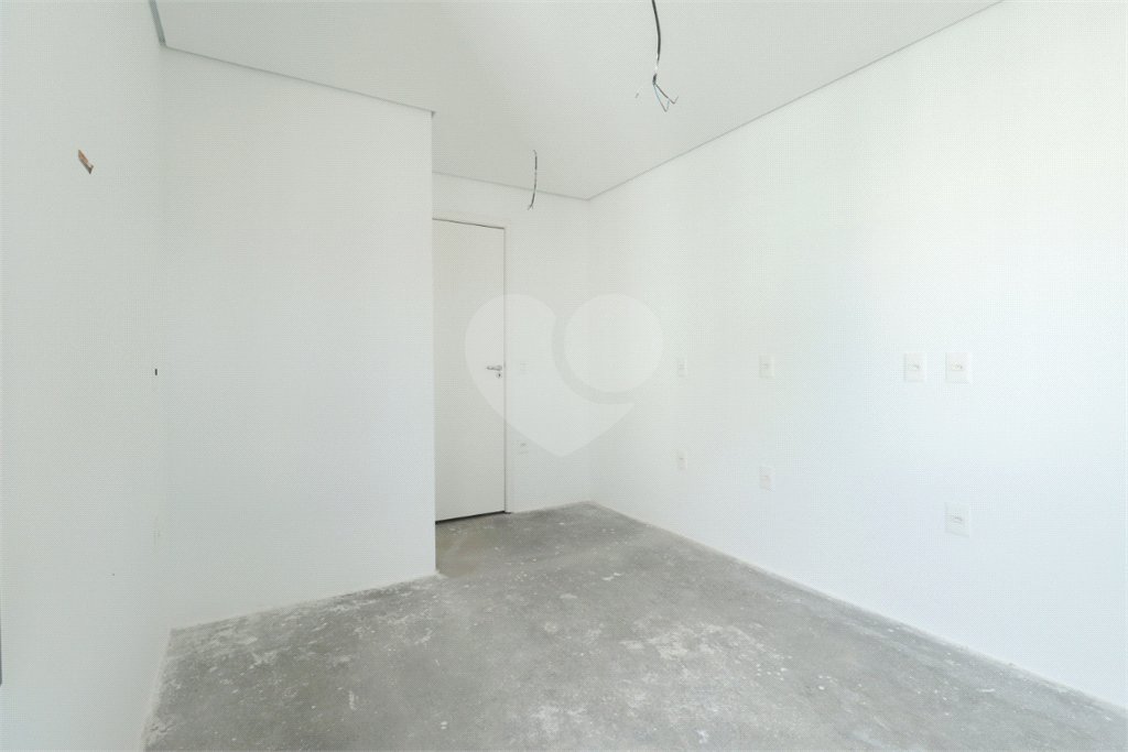 Apartamento à venda com 3 quartos, sendo 2 suítes,  em Brooklin, São Paulo, SP