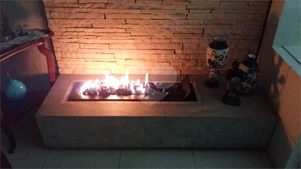 Casa à venda com 4 quartos, sendo 2 suítes, no condomínio Fazendinha Chácara Vale do Rio Cotia, Carapicuíba - SP