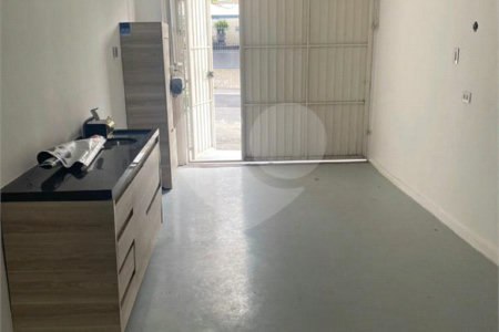 Sobrado à venda com 5 quartos, sendo 1 suíte, em Nova Piraju, São Paulo, SP